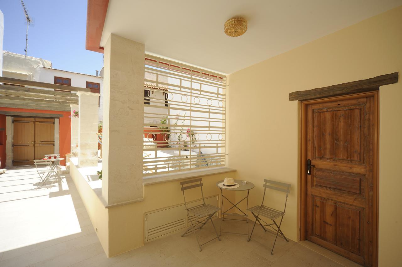 Veranda Rossa Suites Rétino Exterior foto